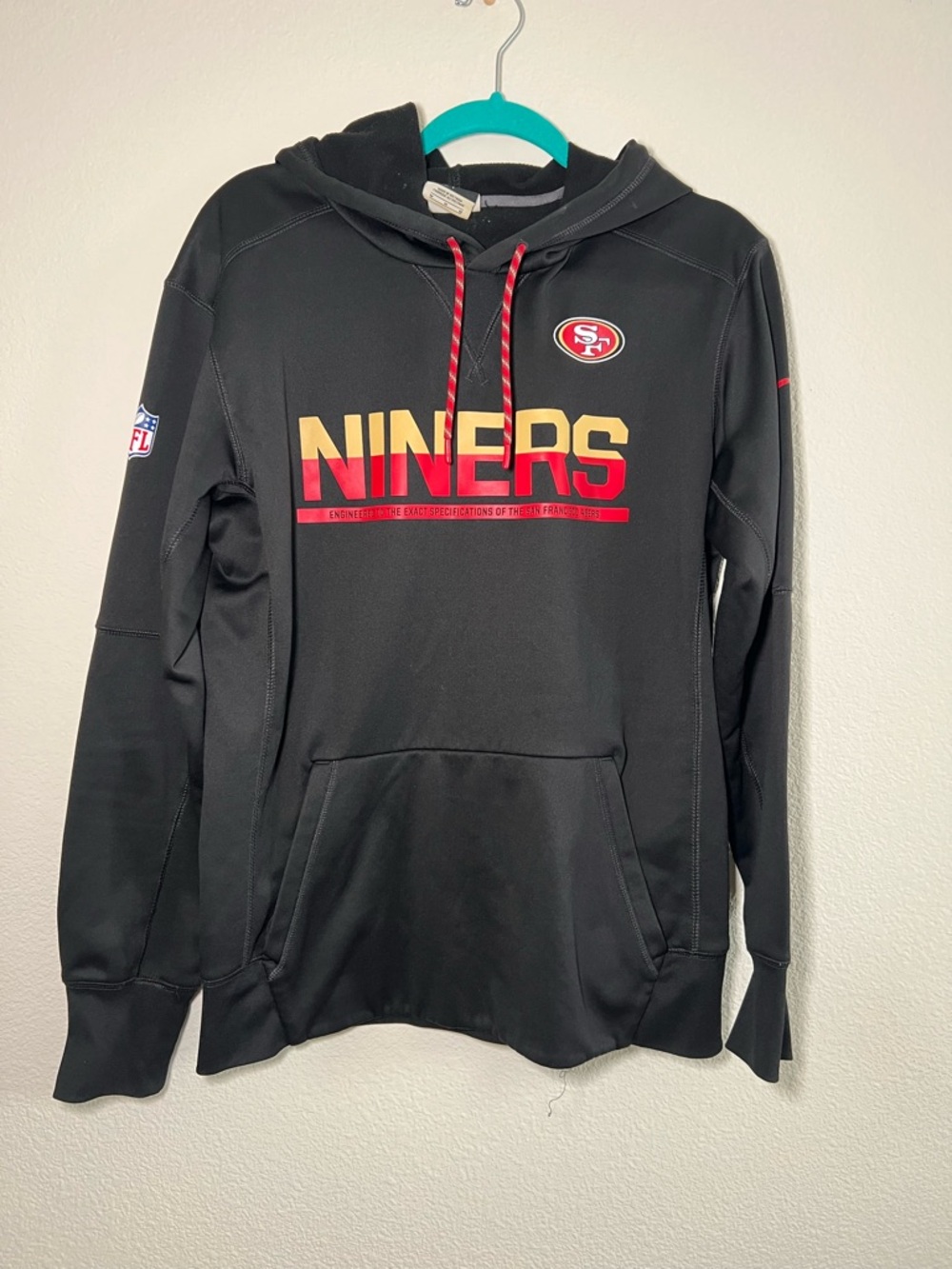 NFL Men’s Black San Francisco 49ers Pullover Hoodie with Red and Gold Accents